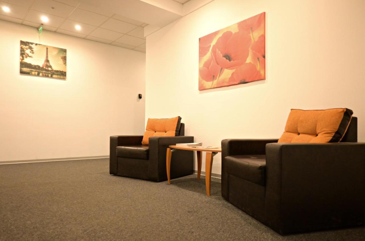 Luana Airport Apartments #3 Otopeni Ngoại thất bức ảnh